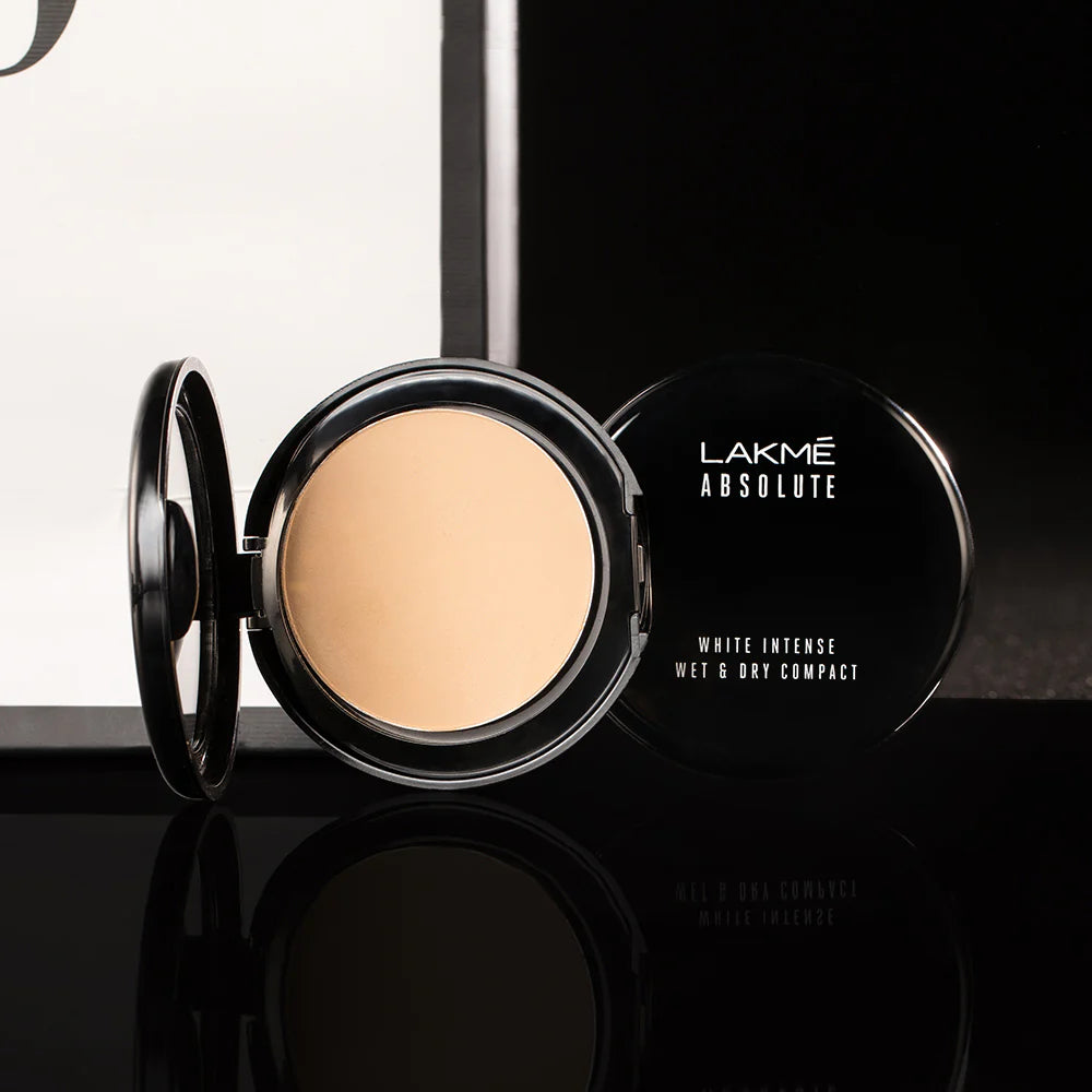 Lakmē Xtraordin-airy Compact, 9g