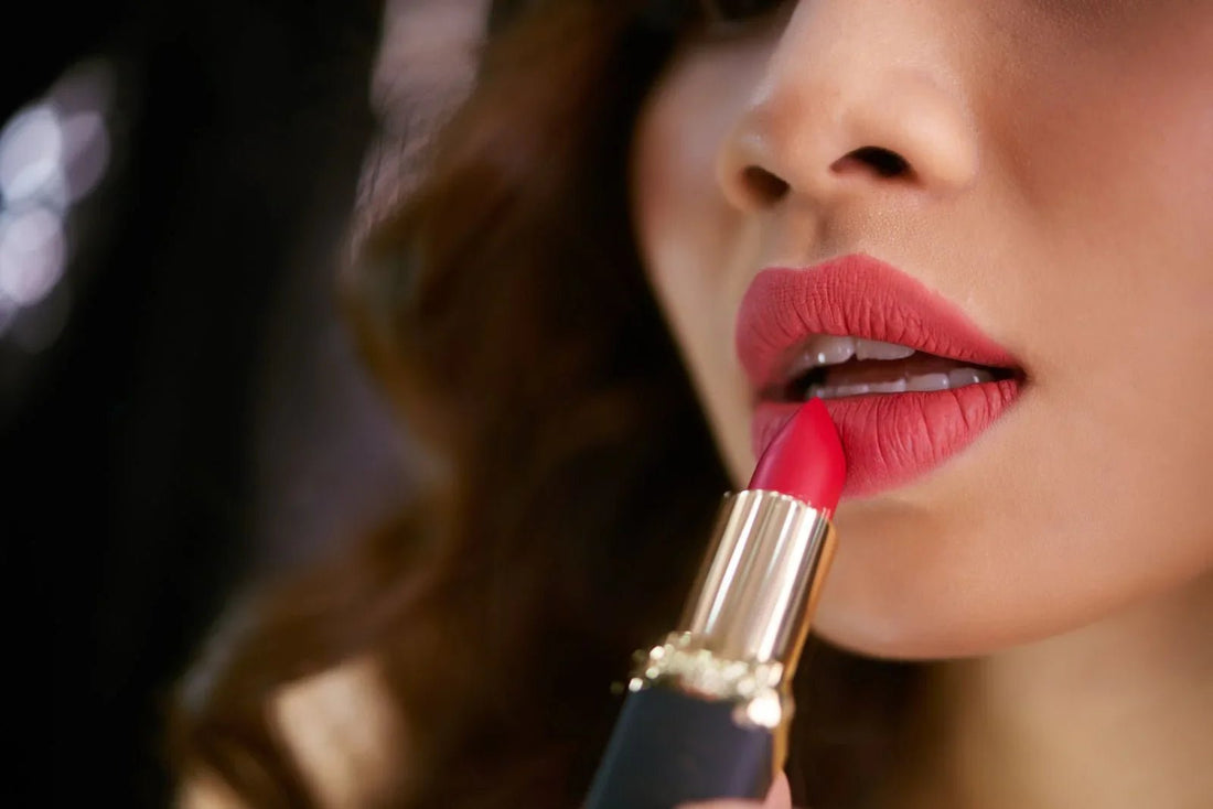 L'Oréal Paris Color Riche Lipstick in Red 3.5g, bold matte finish on lips